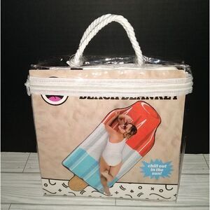 Big Mouth Beach Blanket Giant Sized Rocket Bomb Ice Pop Novelty Print 84.5 x 38